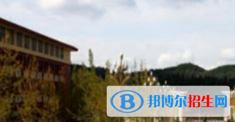 來賓衛(wèi)生學(xué)校2020年報(bào)名條件、招生要求、招生對(duì)象 