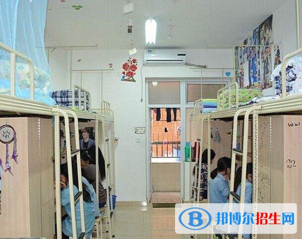 洛陽長城中等專業(yè)學校2021年宿舍條件