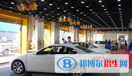 重慶2022年汽修學(xué)校中專升大?？际裁? width=