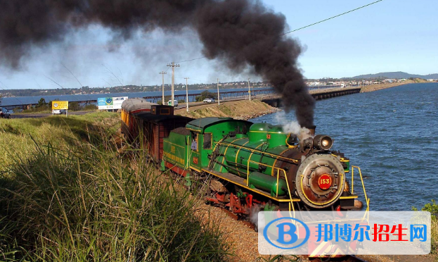 六盤水2020年男生讀鐵路學校怎么樣