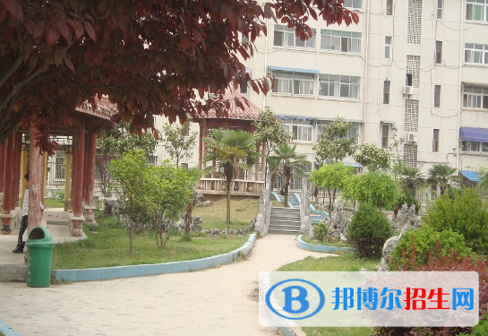 安徽霍邱師范學(xué)校2020年報(bào)名條件、招生要求、招生對象