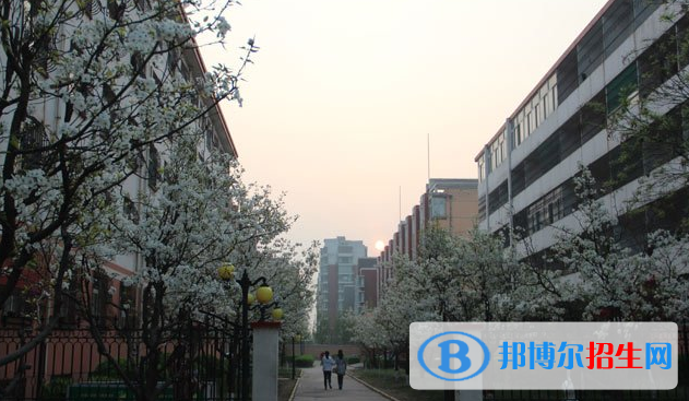 山西現(xiàn)代雙語學(xué)校高中部怎么樣、好不好