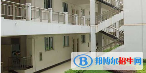 陜西信息工業(yè)技師學院2020年招生辦聯(lián)系電話