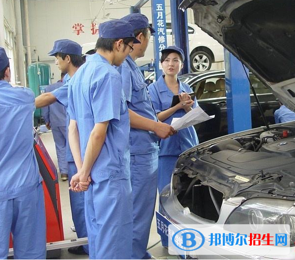重慶2022年汽修學(xué)校和職高哪個(gè)好