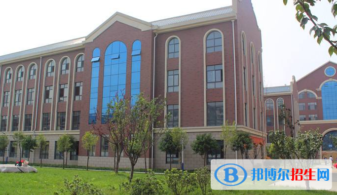 臨沂國際學校高中部2020年報名條件、招生要求、招生對象