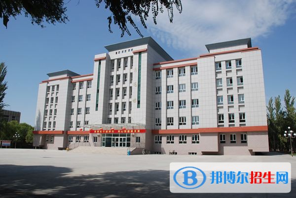 南陽廣播電視中等專業(yè)學(xué)校2021年報(bào)名條件、招生要求、招生對象