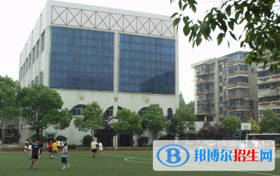 武漢外國(guó)語(yǔ)學(xué)校2020年學(xué)費(fèi)、收費(fèi)多少