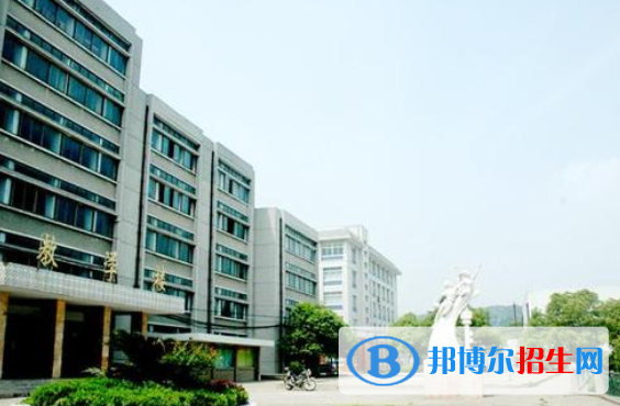 襄陽汽車職業(yè)技術(shù)學院5
