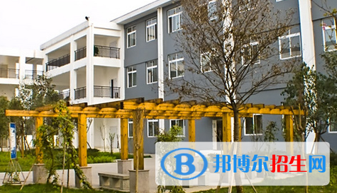 綿竹齊天鎮(zhèn)學(xué)校2020招生計劃