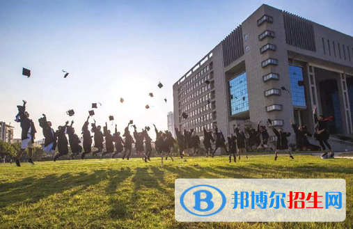 江西現(xiàn)代職業(yè)技術(shù)學(xué)院2020年報(bào)名條件、招生要求、招生對(duì)象
