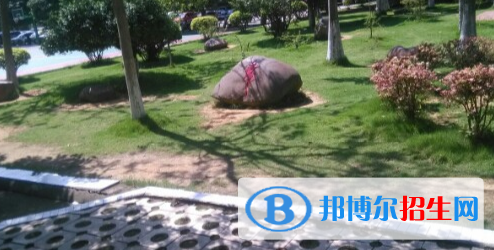 百色市職業(yè)技術(shù)學(xué)校2020年宿舍條件