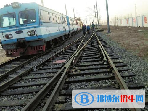 成都2020年鐵路學(xué)校學(xué)費(fèi)多少