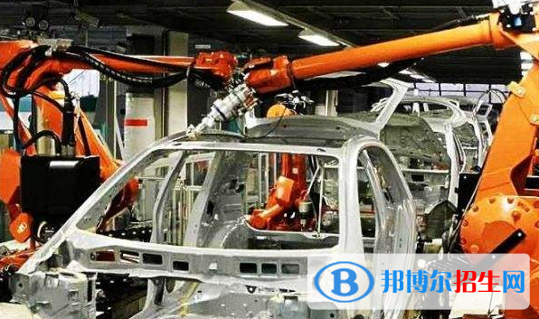 湛江2020年汽修學校都有什么專業(yè)適合男生