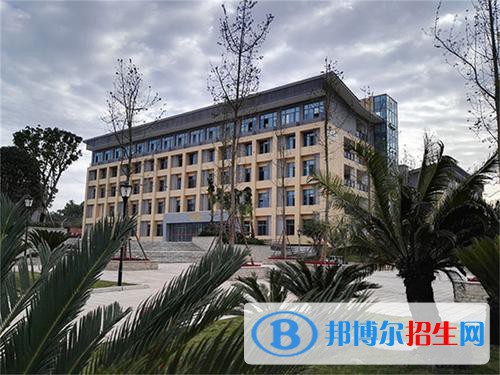 四川護理職業(yè)學院2020年報名條件、招生要求、招生對象