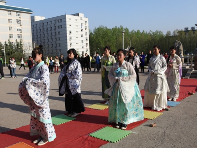 山東力明科技職業(yè)學(xué)院2020年招生辦聯(lián)系電話(huà)