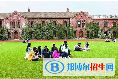四川國際標(biāo)榜職業(yè)學(xué)院2020年報名條件、招生要求、招生對象