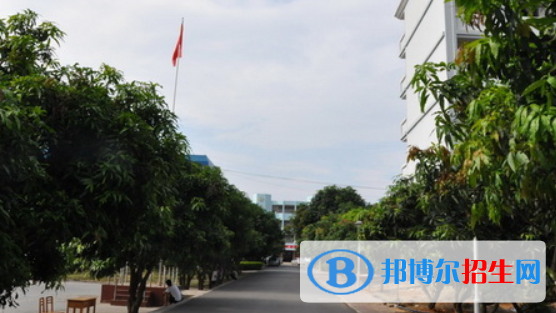 廣西經(jīng)濟(jì)職業(yè)學(xué)院五年制大專(zhuān)網(wǎng)站網(wǎng)址