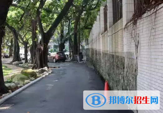 廣東南華工商職業(yè)學(xué)院怎么樣、好不好