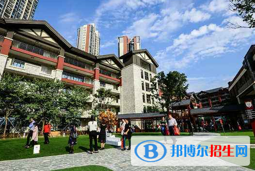 廣州加拿大國際學(xué)校(CIS)高中部怎么樣、好不好