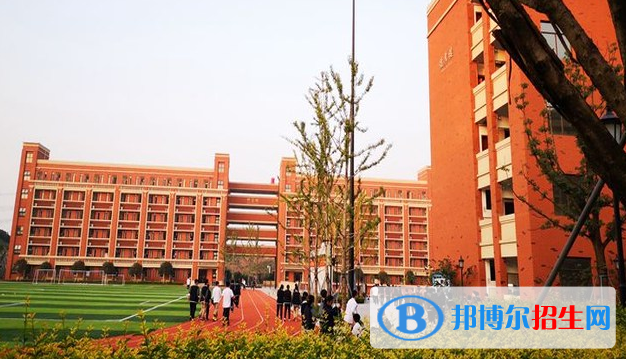 重慶史迪威外語學(xué)校高中部2020年報名條件、招生要求、招生對象