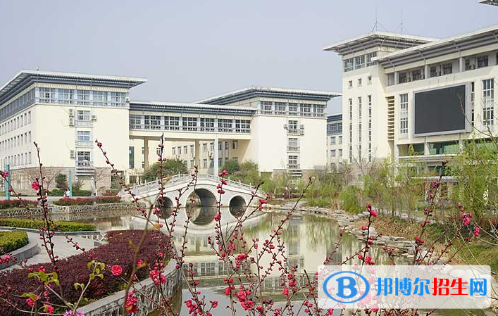 湖北中醫(yī)藥高等?？茖W(xué)校6