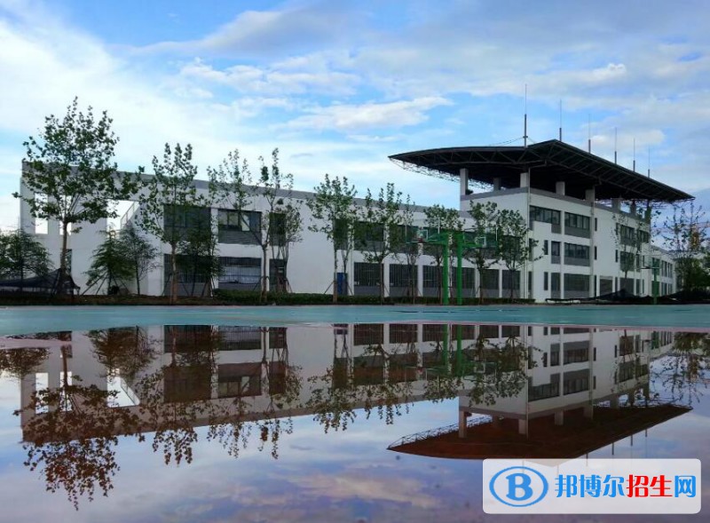 合肥經(jīng)貿(mào)旅游學(xué)校2020年報(bào)名條件、招生要求、招生對象