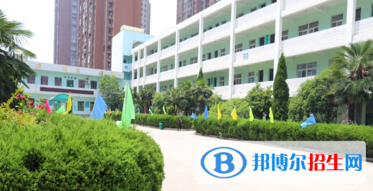 安徽旅游學(xué)校2020年報(bào)名條件、招生要求、招生對象
