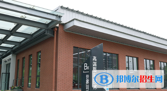 安徽萬(wàn)通高級(jí)技工學(xué)校2020年有哪些專業(yè)