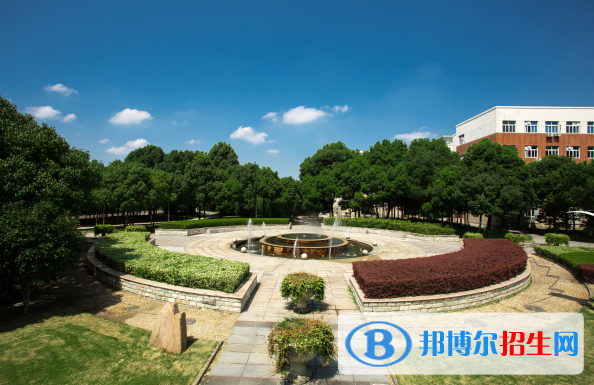 浙江醫(yī)藥高等?？茖W(xué)校2020年招生辦聯(lián)系電話