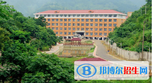 貴州護理職業(yè)技術學院五年制大專2020年招生辦聯(lián)系電話