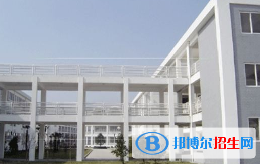 北京新東方揚(yáng)州外國語學(xué)校地址在哪里