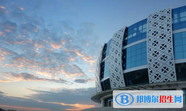 南寧三中國(guó)際學(xué)校初中部網(wǎng)站網(wǎng)址