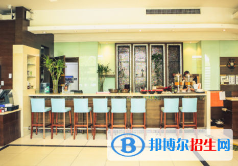 大連美國國際學(xué)校初中部地址在哪里