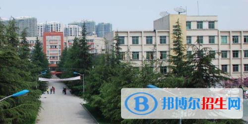 貴陽工業(yè)職業(yè)學(xué)校2020年報名條件、招生要求、招生對象