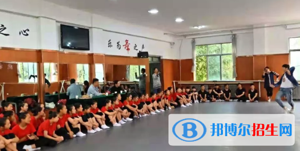 蘭州慈愛實驗藝術(shù)職業(yè)學(xué)校2020年報名條件、招生要求、招生對象