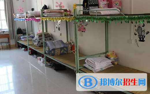 廉江興華職業(yè)技術(shù)學校2020年宿舍條件