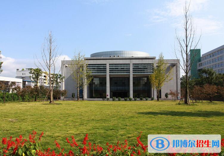 重慶三峽醫(yī)藥高等專科學(xué)校2020年招生辦聯(lián)系電話