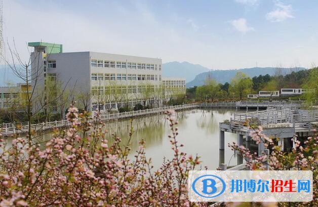 重慶三峽醫(yī)藥高等?？茖W校怎么樣、好不好
