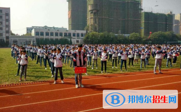 南昌現(xiàn)代外國語學(xué)校初中部地址在哪里