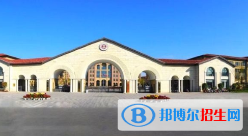 愛(ài)博倫國(guó)際公學(xué)初中部2020年招生簡(jiǎn)章