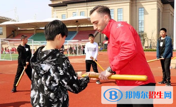 愛博倫國際公學初中部2020年報名條件、招生要求、招生對象