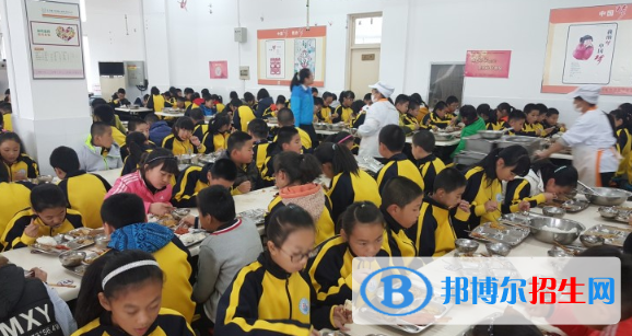 煙臺外國語實驗學(xué)校初中部地址在哪里