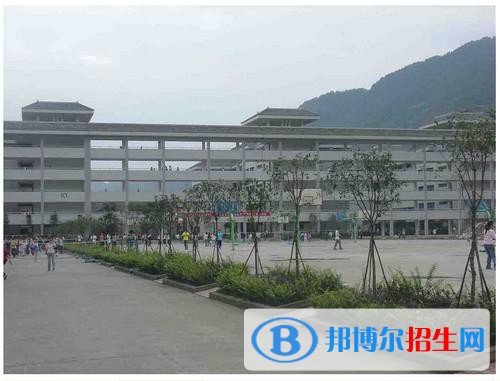 雅安職業(yè)技術(shù)學(xué)院2020年報(bào)名條件、招生要求、招生對(duì)象