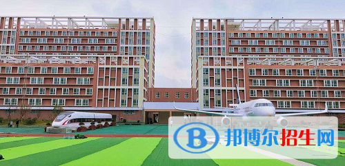 貴州應用技術技師學院(雙龍校區(qū))網(wǎng)站網(wǎng)址