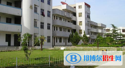 合肥經(jīng)濟(jì)貿(mào)易科技學(xué)校2020年報(bào)名條件、招生要求、招生對象