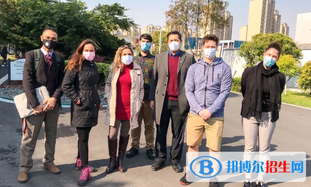 寧波國(guó)際學(xué)校初中部2020年招生辦聯(lián)系電話