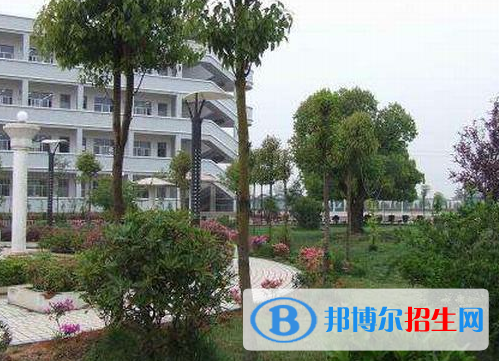 咸陽(yáng)育才中學(xué)2020年招生辦聯(lián)系電話(huà)