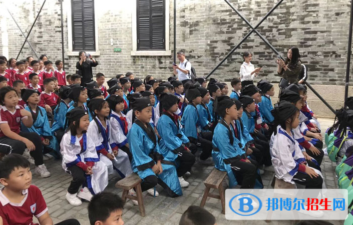 珠海東方外語(yǔ)實(shí)驗(yàn)學(xué)校初中部2020年學(xué)費(fèi)、收費(fèi)多少