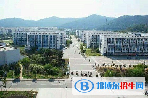 蘇州經(jīng)貿(mào)職業(yè)技術(shù)學(xué)院怎么樣、好不好