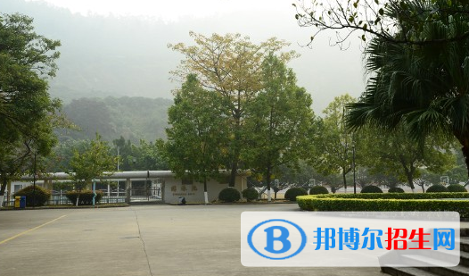 深圳東方英文書院2023年報名條件、招生要求、招生對象